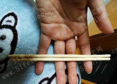 如何利用废弃一次性筷子做敞开式家庭鞋架
