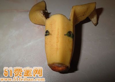 香蕉皮废物利用做小狗狗水果盘
