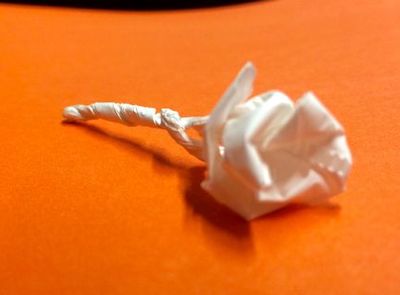 吸管纸袋如何变废为宝做一枝折纸玫瑰花