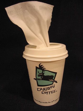 一次性咖啡纸杯变身diy纸巾筒
