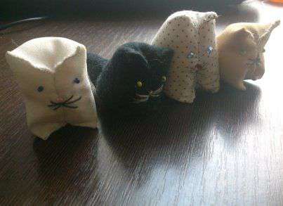 碎布头做一片式小猫布偶