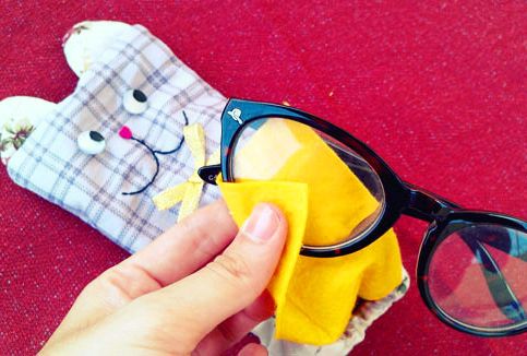 怎么手缝DIY布艺漂亮眼镜包